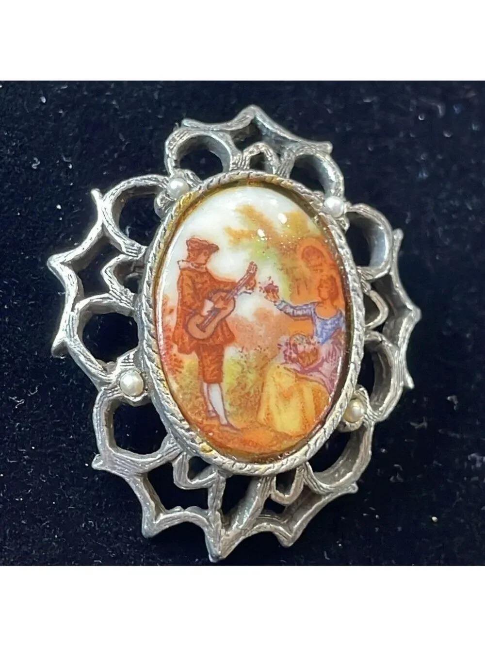 Fragonard Vintage Courting Couple Brooch
